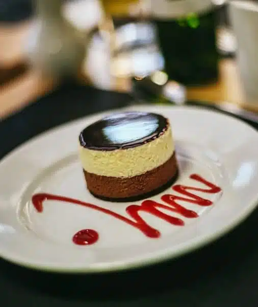 thames dinner cruise ()